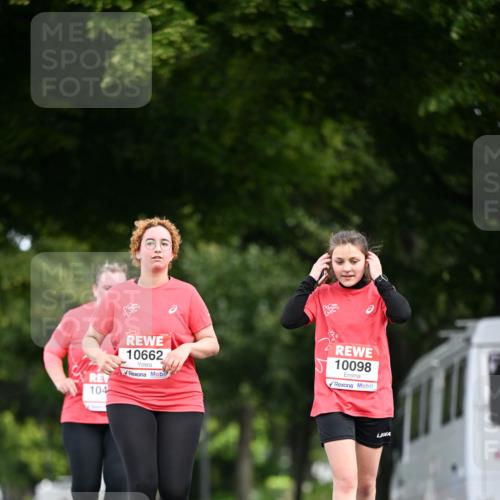 08.06.2024 - REWE Women's Run Dr. Thomas Lammeyer http://msf.ph/oto/6253991 09.06.2024 09:58:57 Laufen 104, 10662, 10098 meine-sportfotos.de