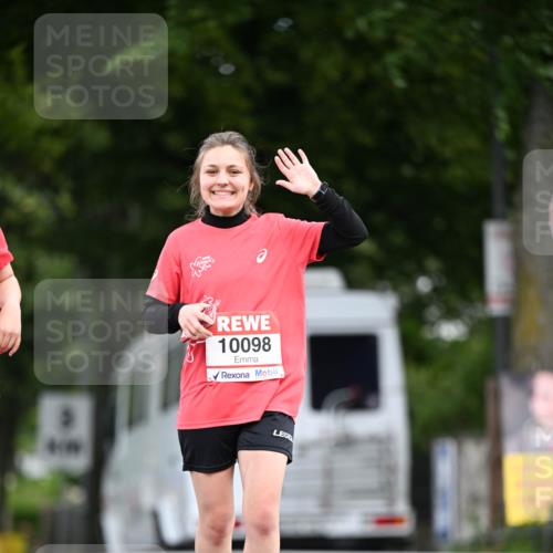 08.06.2024 - REWE Women's Run Dr. Thomas Lammeyer http://msf.ph/oto/6254006 09.06.2024 09:58:59 Laufen 10098 meine-sportfotos.de