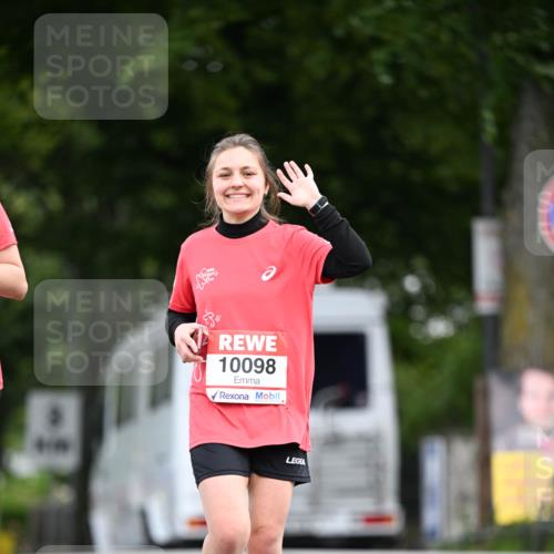 08.06.2024 - REWE Women's Run Dr. Thomas Lammeyer http://msf.ph/oto/6254009 09.06.2024 09:59:00 Laufen 10098 meine-sportfotos.de