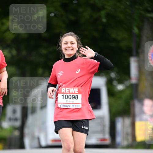 08.06.2024 - REWE Women's Run Dr. Thomas Lammeyer http://msf.ph/oto/6254012 09.06.2024 09:59:00 Laufen 10098 meine-sportfotos.de