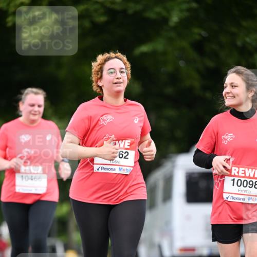 08.06.2024 - REWE Women's Run Dr. Thomas Lammeyer http://msf.ph/oto/6254015 09.06.2024 09:59:01 Laufen 10466, 62, 10098 meine-sportfotos.de