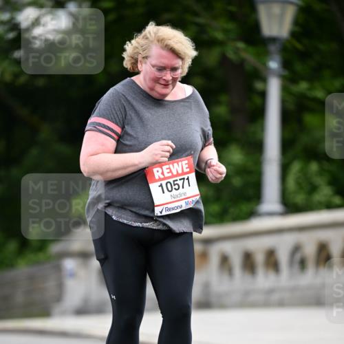 08.06.2024 - REWE Women's Run Dr. Thomas Lammeyer http://msf.ph/oto/6254089 09.06.2024 09:59:28 Laufen 10571 meine-sportfotos.de