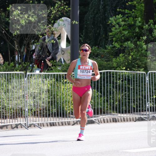 08.06.2024 - REWE Women's Run Strokosch-Dieckow http://msf.ph/oto/6256554 09.06.2024 09:34:56 Laufen 10724 meine-sportfotos.de