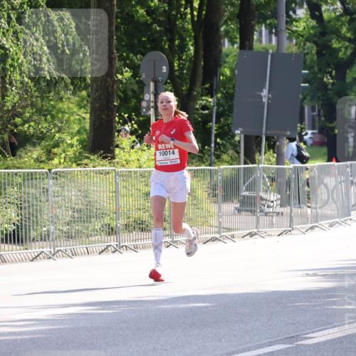 08.06.2024 - REWE Women's Run Strokosch-Dieckow http://msf.ph/oto/6256565 09.06.2024 09:36:40 Laufen 10014 meine-sportfotos.de
