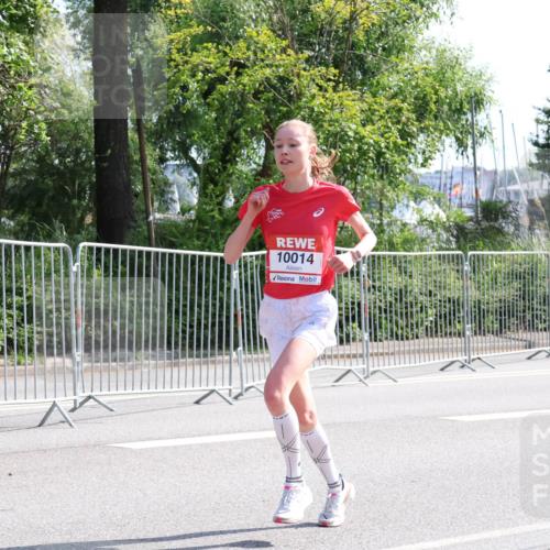 08.06.2024 - REWE Women's Run Strokosch-Dieckow http://msf.ph/oto/6256578 09.06.2024 09:36:45 Laufen 10014 meine-sportfotos.de