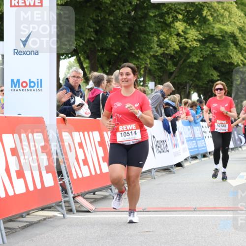 08.06.2024 - REWE Women's Run Strokosch-Dieckow http://msf.ph/oto/6256593 09.06.2024 10:07:57 Ziel 10122, 10293, 10378, 10382, 10435, 10514, 10541, 10569 meine-sportfotos.de