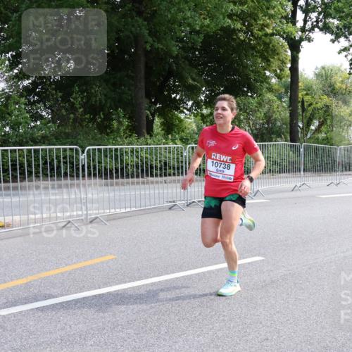 08.06.2024 - REWE Women's Run Strokosch-Dieckow http://msf.ph/oto/6256596 09.06.2024 09:37:26 Laufen 10738 meine-sportfotos.de