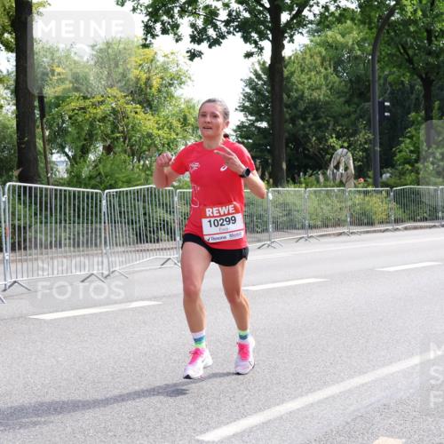 08.06.2024 - REWE Women's Run Strokosch-Dieckow http://msf.ph/oto/6256624 09.06.2024 09:40:39 Laufen 10299 meine-sportfotos.de