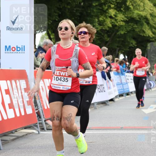 08.06.2024 - REWE Women's Run Strokosch-Dieckow http://msf.ph/oto/6256629 09.06.2024 10:08:00 Ziel 10122, 10293, 10378, 10435, 10514, 10541, 10569 meine-sportfotos.de