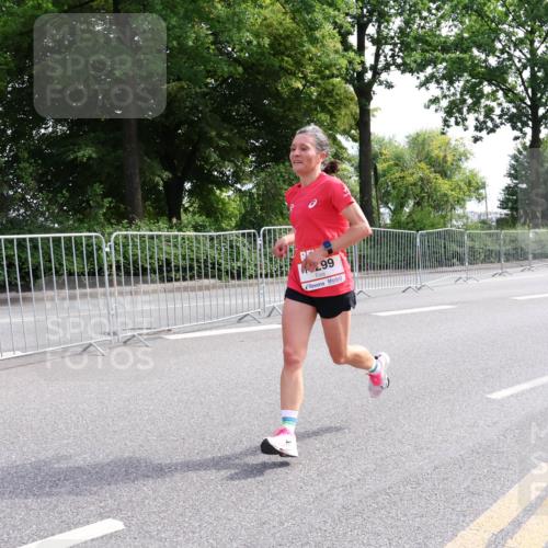 08.06.2024 - REWE Women's Run Strokosch-Dieckow http://msf.ph/oto/6256630 09.06.2024 09:40:40 Laufen 99 meine-sportfotos.de