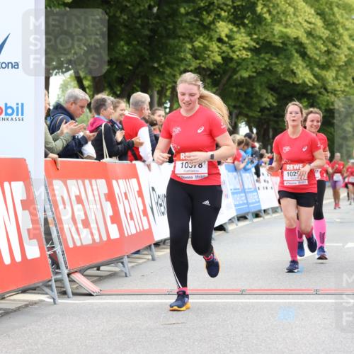 08.06.2024 - REWE Women's Run Strokosch-Dieckow http://msf.ph/oto/6256638 09.06.2024 10:08:03 Ziel 10122, 10293, 10321, 10378, 10435, 10541, 10569 meine-sportfotos.de