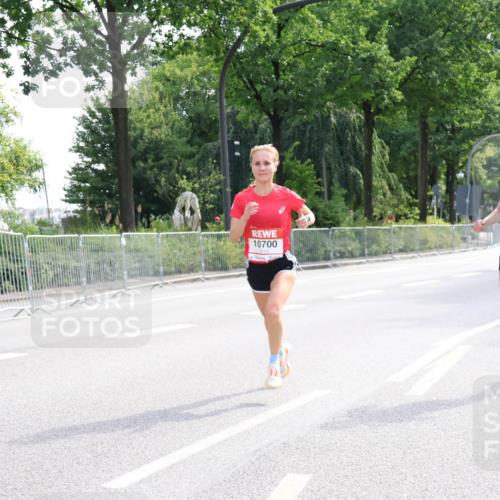 08.06.2024 - REWE Women's Run Strokosch-Dieckow http://msf.ph/oto/6256642 09.06.2024 09:40:48 Laufen 10700, 10749 meine-sportfotos.de