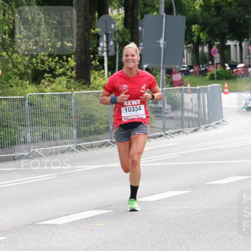 08.06.2024 - REWE Women's Run Strokosch-Dieckow http://msf.ph/oto/6256653 09.06.2024 09:41:59 Laufen 10334 meine-sportfotos.de
