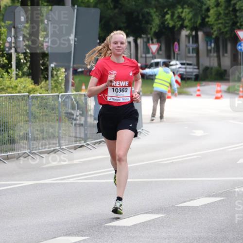 08.06.2024 - REWE Women's Run Strokosch-Dieckow http://msf.ph/oto/6256669 09.06.2024 09:42:41 Laufen 10360, 1007 meine-sportfotos.de
