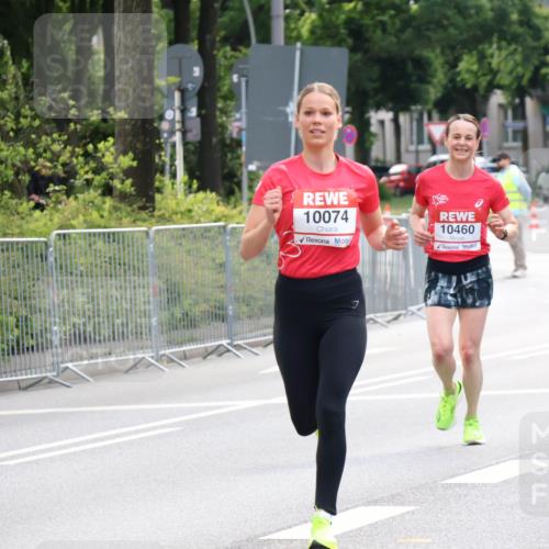 08.06.2024 - REWE Women's Run Strokosch-Dieckow http://msf.ph/oto/6256680 09.06.2024 09:42:51 Laufen 10074, 10460 meine-sportfotos.de