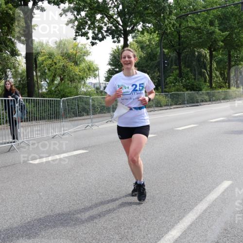 08.06.2024 - REWE Women's Run Strokosch-Dieckow http://msf.ph/oto/6256721 09.06.2024 09:43:19 Laufen 224, 25 meine-sportfotos.de
