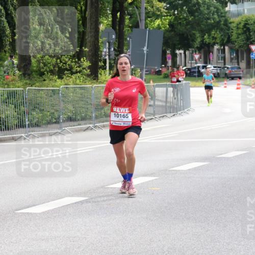 08.06.2024 - REWE Women's Run Strokosch-Dieckow http://msf.ph/oto/6256730 09.06.2024 09:43:26 Laufen 3, 10165 meine-sportfotos.de