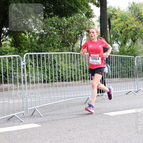08.06.2024 - REWE Women's Run Strokosch-Dieckow http://msf.ph/oto/6256740 09.06.2024 09:43:30 Laufen 10564 meine-sportfotos.de