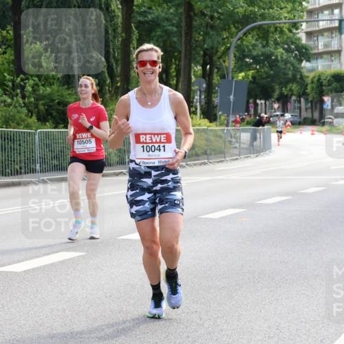 08.06.2024 - REWE Women's Run Strokosch-Dieckow http://msf.ph/oto/6256849 09.06.2024 09:45:10 Laufen 10505, 10041 meine-sportfotos.de