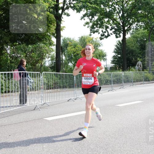 08.06.2024 - REWE Women's Run Strokosch-Dieckow http://msf.ph/oto/6256861 09.06.2024 09:45:13 Laufen 10505 meine-sportfotos.de