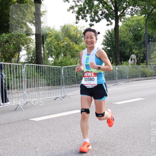 08.06.2024 - REWE Women's Run Strokosch-Dieckow http://msf.ph/oto/6256877 09.06.2024 09:45:30 Laufen 10580 meine-sportfotos.de