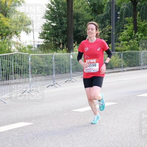 08.06.2024 - REWE Women's Run Strokosch-Dieckow http://msf.ph/oto/6256886 09.06.2024 09:45:35 Laufen 9598, 10000 meine-sportfotos.de