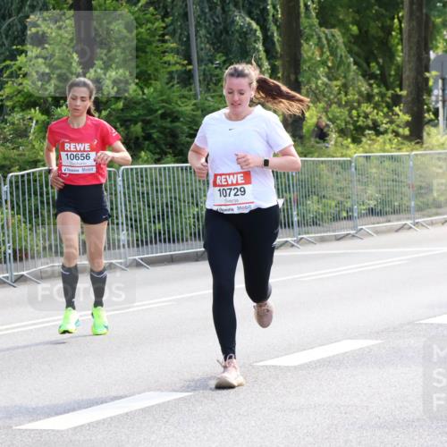 08.06.2024 - REWE Women's Run Strokosch-Dieckow http://msf.ph/oto/6256927 09.06.2024 09:46:11 Laufen 10656, 10729 meine-sportfotos.de