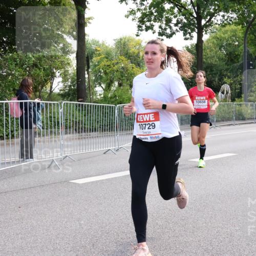 08.06.2024 - REWE Women's Run Strokosch-Dieckow http://msf.ph/oto/6256933 09.06.2024 09:46:13 Laufen 10729, 10656 meine-sportfotos.de