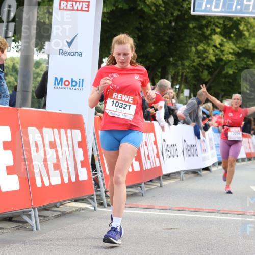 08.06.2024 - REWE Women's Run Strokosch-Dieckow http://msf.ph/oto/6256937 09.06.2024 10:08:12 Ziel 10294, 10321, 10501, 10545 meine-sportfotos.de