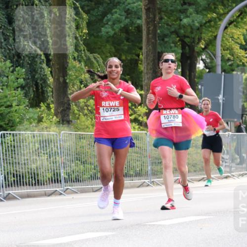 08.06.2024 - REWE Women's Run Strokosch-Dieckow http://msf.ph/oto/6256941 09.06.2024 09:46:23 Laufen 10725, 10780, 1035 meine-sportfotos.de