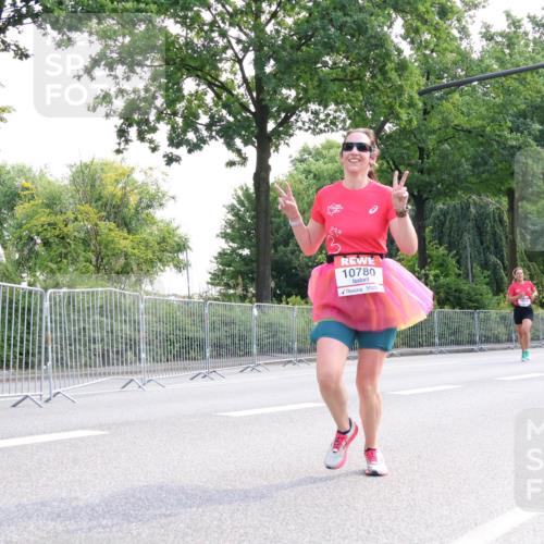 08.06.2024 - REWE Women's Run Strokosch-Dieckow http://msf.ph/oto/6256953 09.06.2024 09:46:28 Laufen 10780 meine-sportfotos.de