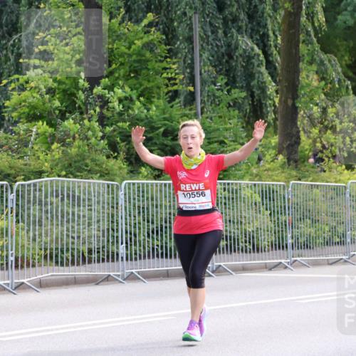 08.06.2024 - REWE Women's Run Strokosch-Dieckow http://msf.ph/oto/6256966 09.06.2024 09:46:33 Laufen 10556 meine-sportfotos.de