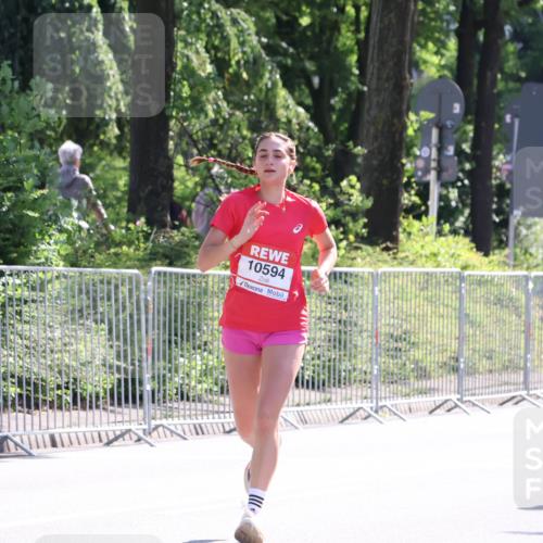 08.06.2024 - REWE Women's Run Strokosch-Dieckow http://msf.ph/oto/6256982 09.06.2024 09:46:52 Laufen 10594 meine-sportfotos.de