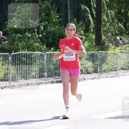 08.06.2024 - REWE Women's Run Strokosch-Dieckow http://msf.ph/oto/6256984 09.06.2024 09:46:54 Laufen 10594 meine-sportfotos.de