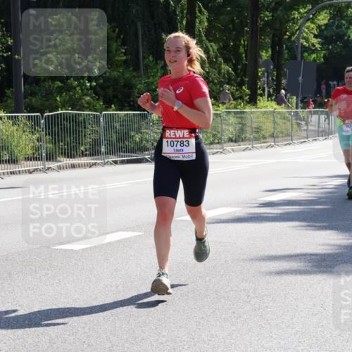 08.06.2024 - REWE Women's Run Strokosch-Dieckow http://msf.ph/oto/6256991 09.06.2024 09:46:57 Laufen 10783, 10751 meine-sportfotos.de