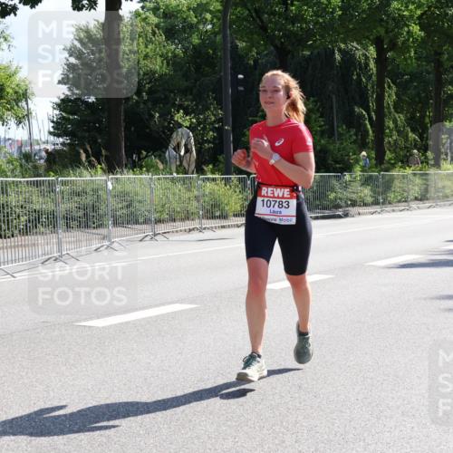 08.06.2024 - REWE Women's Run Strokosch-Dieckow http://msf.ph/oto/6256993 09.06.2024 09:46:58 Laufen 10783, 10751 meine-sportfotos.de