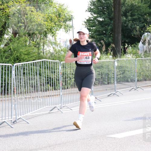08.06.2024 - REWE Women's Run Strokosch-Dieckow http://msf.ph/oto/6257053 09.06.2024 09:47:55 Laufen 63 meine-sportfotos.de