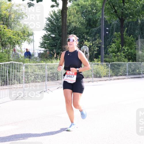 08.06.2024 - REWE Women's Run Strokosch-Dieckow http://msf.ph/oto/6257058 09.06.2024 09:47:56 Laufen 10467 meine-sportfotos.de
