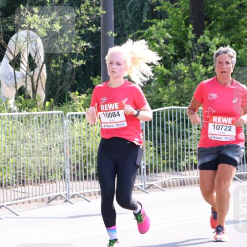 08.06.2024 - REWE Women's Run Strokosch-Dieckow http://msf.ph/oto/6257109 09.06.2024 09:48:36 Laufen 10084, 10722 meine-sportfotos.de