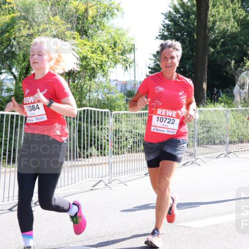08.06.2024 - REWE Women's Run Strokosch-Dieckow http://msf.ph/oto/6257115 09.06.2024 09:48:39 Laufen 10084, 10722, 10423 meine-sportfotos.de