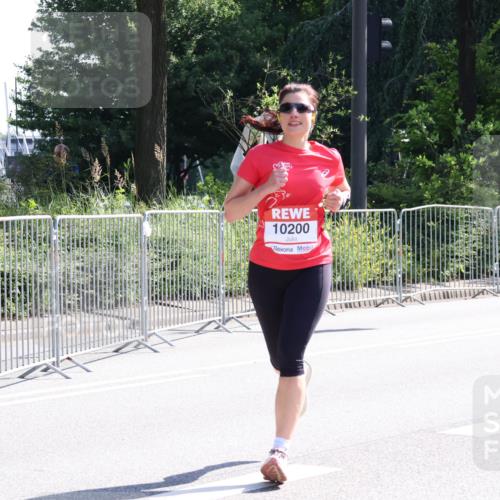 08.06.2024 - REWE Women's Run Strokosch-Dieckow http://msf.ph/oto/6257121 09.06.2024 09:48:41 Laufen 10200 meine-sportfotos.de