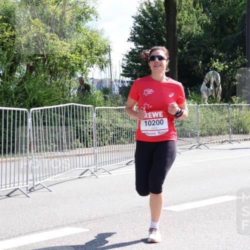 08.06.2024 - REWE Women's Run Strokosch-Dieckow http://msf.ph/oto/6257124 09.06.2024 09:48:42 Laufen 10200 meine-sportfotos.de
