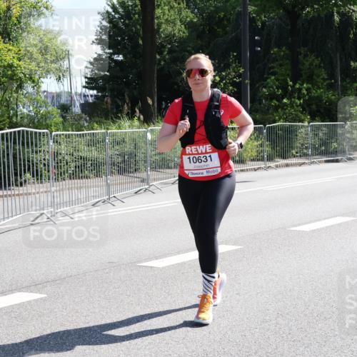 08.06.2024 - REWE Women's Run Strokosch-Dieckow http://msf.ph/oto/6257145 09.06.2024 09:48:48 Laufen 10631 meine-sportfotos.de
