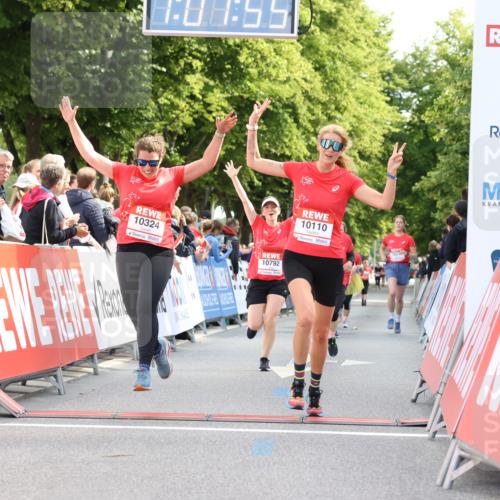 08.06.2024 - REWE Women's Run Strokosch-Dieckow http://msf.ph/oto/6257205 09.06.2024 10:08:24 Ziel 10081, 10110, 10142, 10315, 10324, 10371, 10685, 10710, 10792 meine-sportfotos.de
