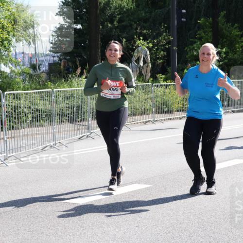 08.06.2024 - REWE Women's Run Strokosch-Dieckow http://msf.ph/oto/6257217 09.06.2024 09:49:32 Laufen 095, 10664, 1007 meine-sportfotos.de