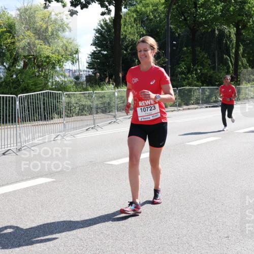 08.06.2024 - REWE Women's Run Strokosch-Dieckow http://msf.ph/oto/6257272 09.06.2024 09:49:52 Laufen 10723 meine-sportfotos.de