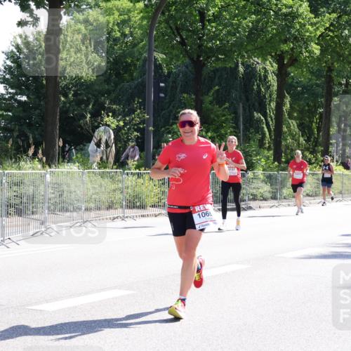 08.06.2024 - REWE Women's Run Strokosch-Dieckow http://msf.ph/oto/6257315 09.06.2024 09:50:08 Laufen 106, 0137 meine-sportfotos.de