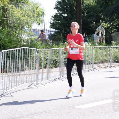 08.06.2024 - REWE Women's Run Strokosch-Dieckow http://msf.ph/oto/6257321 09.06.2024 09:50:11 Laufen 10137, 10625 meine-sportfotos.de