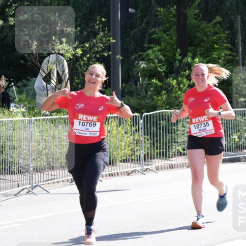 08.06.2024 - REWE Women's Run Strokosch-Dieckow http://msf.ph/oto/6257337 09.06.2024 09:50:16 Laufen 10769, 10735 meine-sportfotos.de