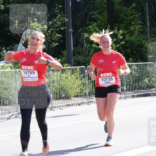 08.06.2024 - REWE Women's Run Strokosch-Dieckow http://msf.ph/oto/6257340 09.06.2024 09:50:17 Laufen 10769, 10735 meine-sportfotos.de